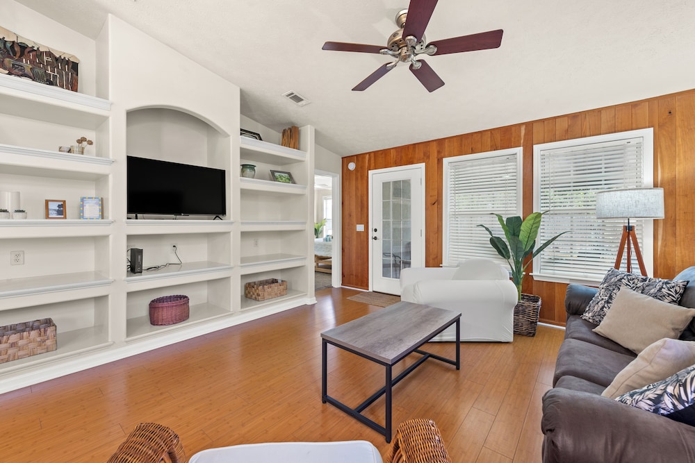 21516 Palm Ave in Panama City Beach, United States