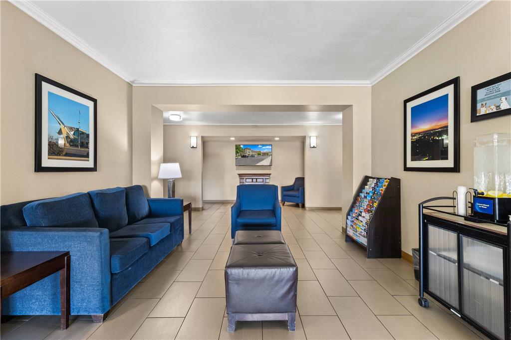 Comfort Inn & Suites Lancaster Antelope Valley - photo 7