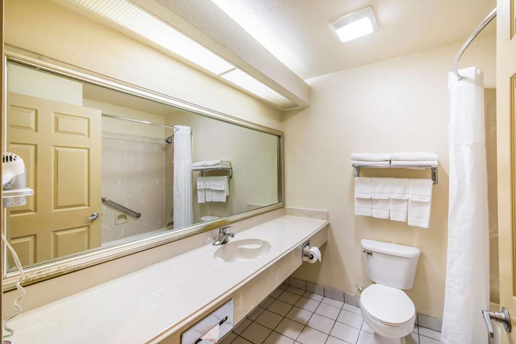 Quality Inn Bastrop - photo 24