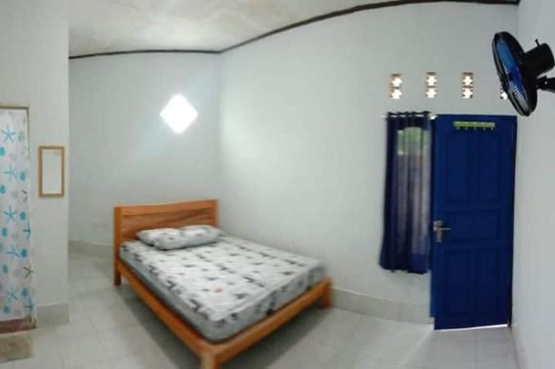 Oyo Life 93015 Kos Anto — hotel in Pemenang
