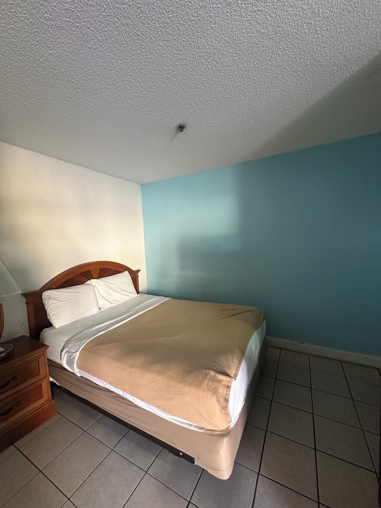 Guest Cottage And Suites - photo 19