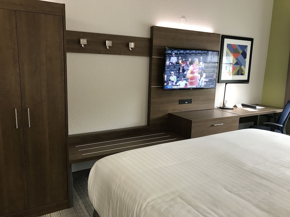 Holiday Inn Express Naples South I 75 by IHG - photo 11