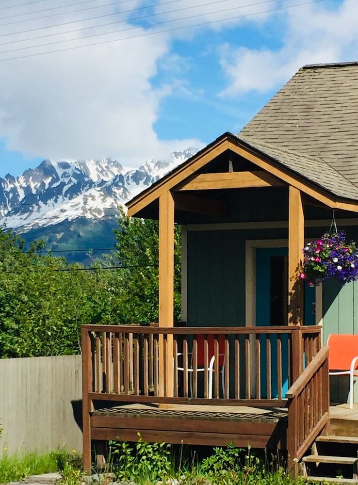 Alaska coastal Lodging — hotel in Seward