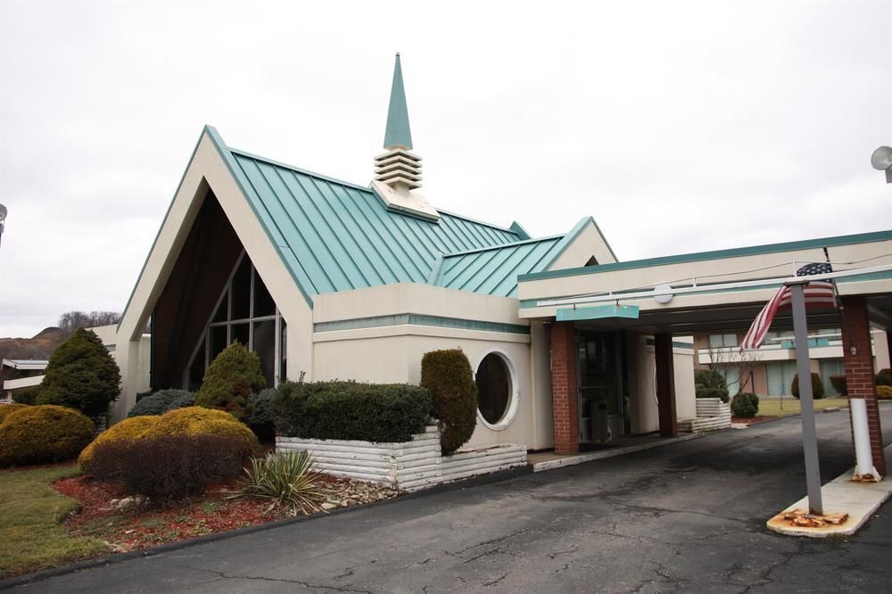 Garden Inn New Stanton Greensburg - photo 24