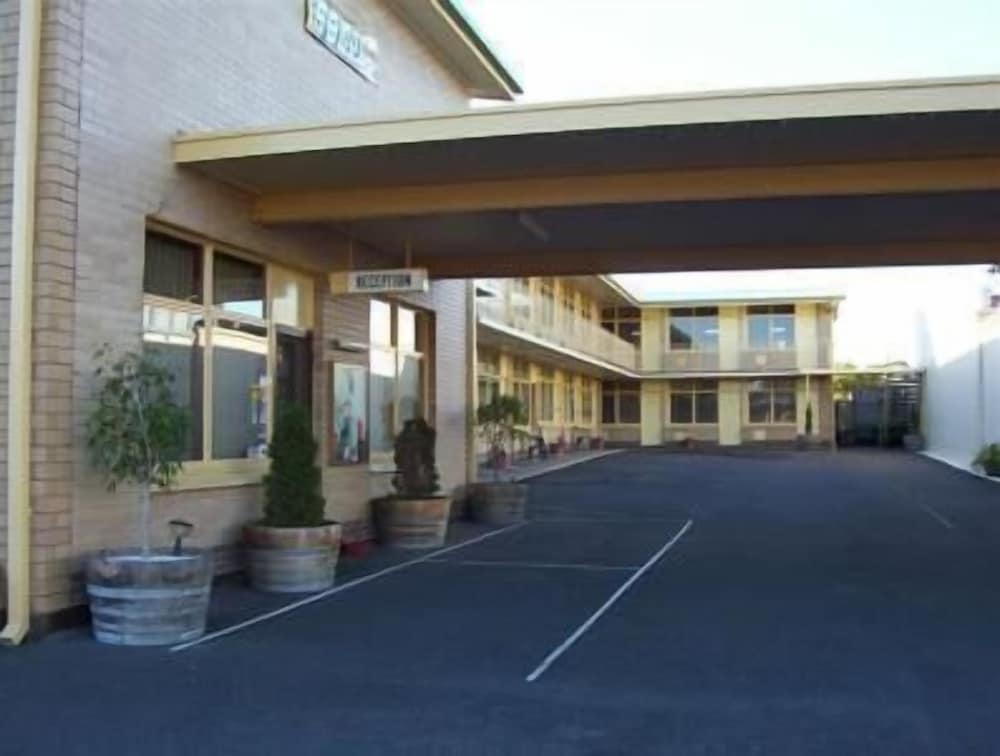 Grand Central Motel in Mount Gambier, Australia