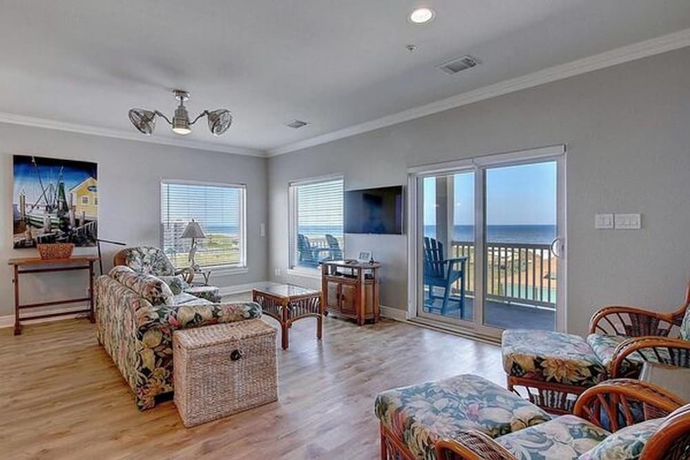 Beachgate CondoSuites & Motel - photo 73