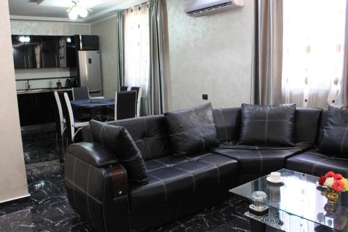 Makos Guest House