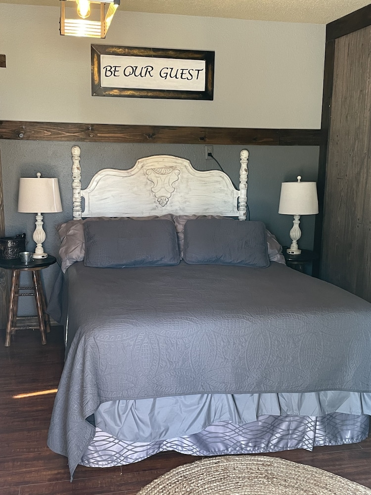 Dighton Inn - photo 17