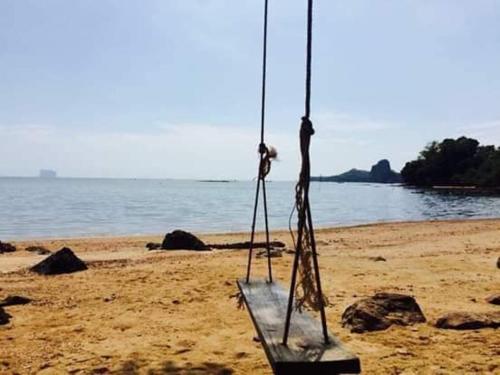 ซาวิน่า ลิบง โฮมเสตย์ Savina Libong in Trang, Thailand