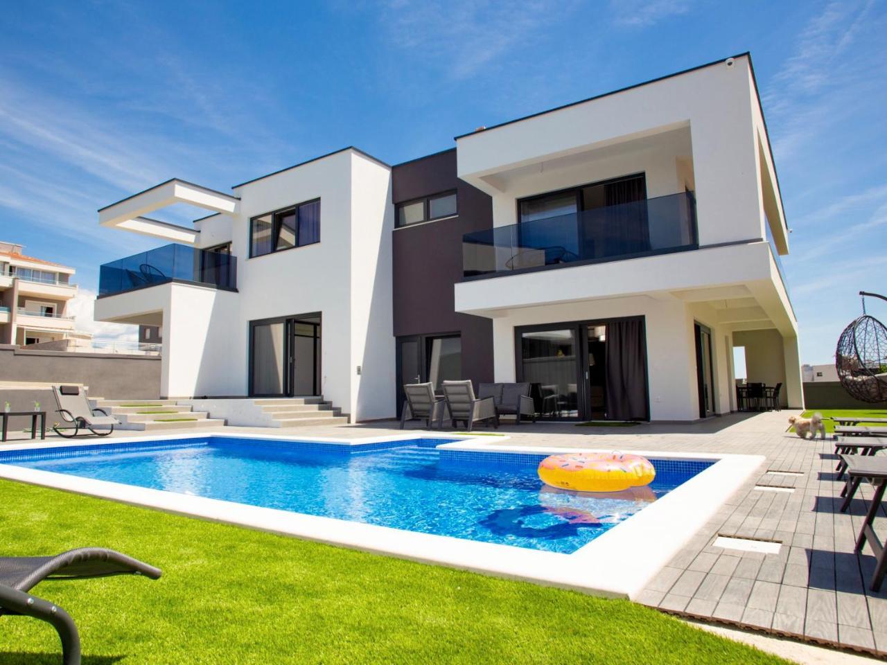Fantasy Daydream Mansion — Novalja — photo 3