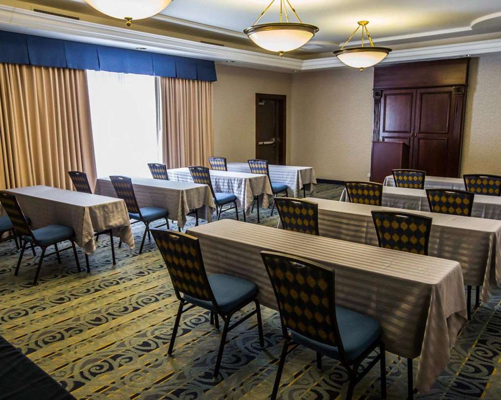 Quality Inn Schaumburg Chicago near the Mall - photo 22
