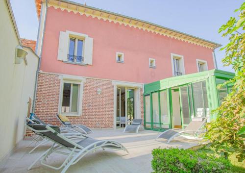 Manon des lacs - last minute hotel in Unknown City