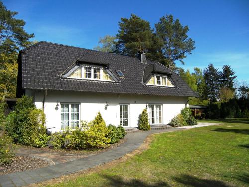 ADS Ferienwohnungen ca 20 Gehminuten zum Ostseestrand — 4-Star Luxury Hotel in Koserow, Germany
