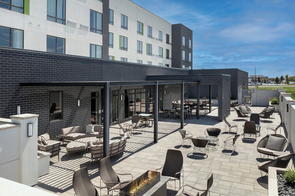 Courtyard by Marriott Fargo - photo 38