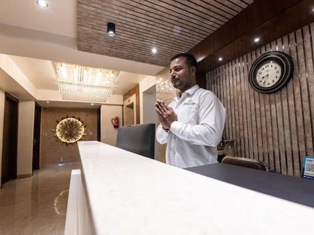 Hotel Emerald Inn - last minute hotel in Bhopal