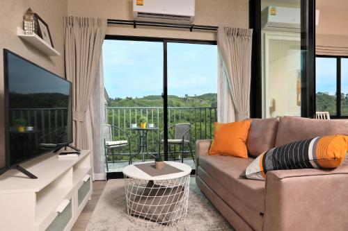 300 m to Naiyang Beach by Capital Pro — 4-Star Luxury Hotel in Suwannaphum, Thailand