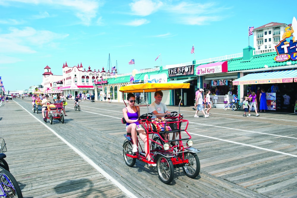 Port O Call Hotel - photo 44