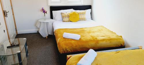 Browning House 3 bedroom 6 beds Long or Short Stay — 4-Star Luxury Hotel in Derby, United Kingdom