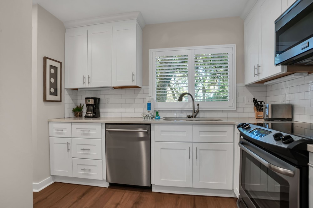 1017 Caravel Court at The Sea Pines Resort - photo 5