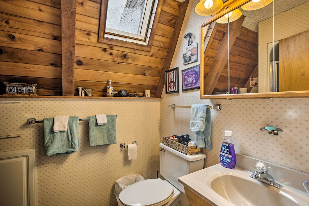 Serene Creekside Sheridan Getaway: Mountain Views - photo 18