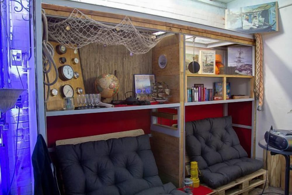 Children's play area - indoor