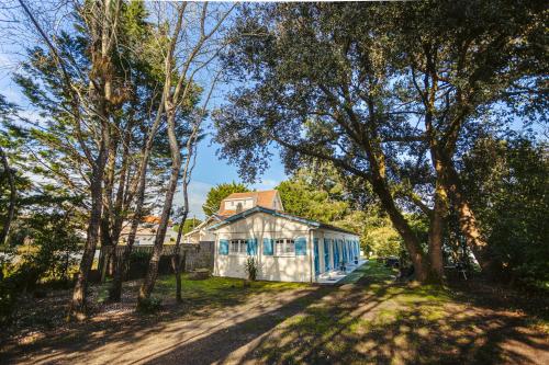 Longère proche plage et forêt in Saint-Trojan-Les-Bains, France
