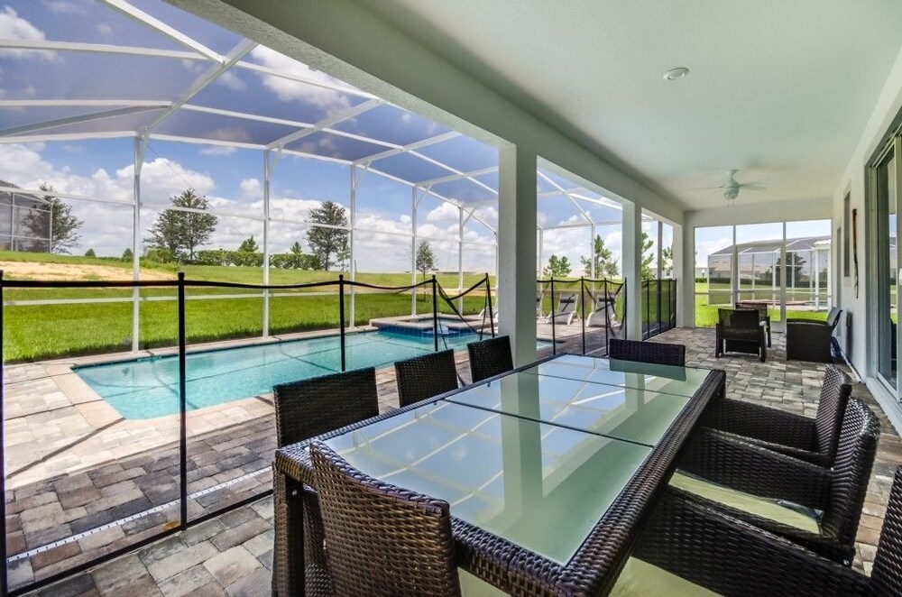 8 Bedroom Resort Villa - photo 26