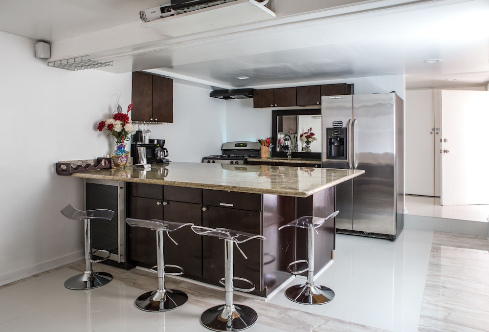 Magazine Mansion - photo 24