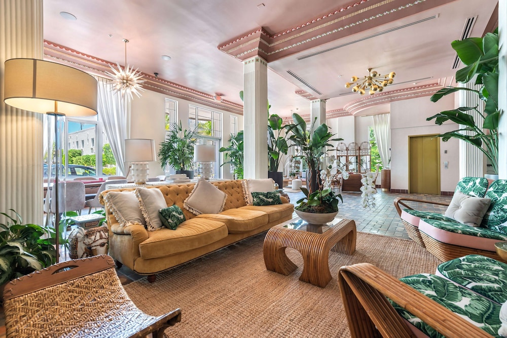 The Savoy Hotel & Beach Club - photo 10