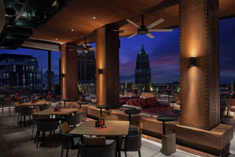 AC Hotel by Marriott San Antonio Riverwalk - photo 45
