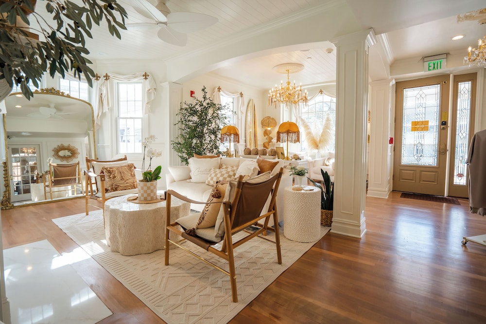 Coastal Chateau - photo 7