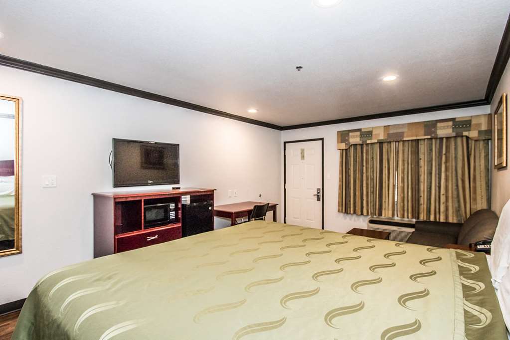 Americas Best Value Inn Ft. Worth - photo 17