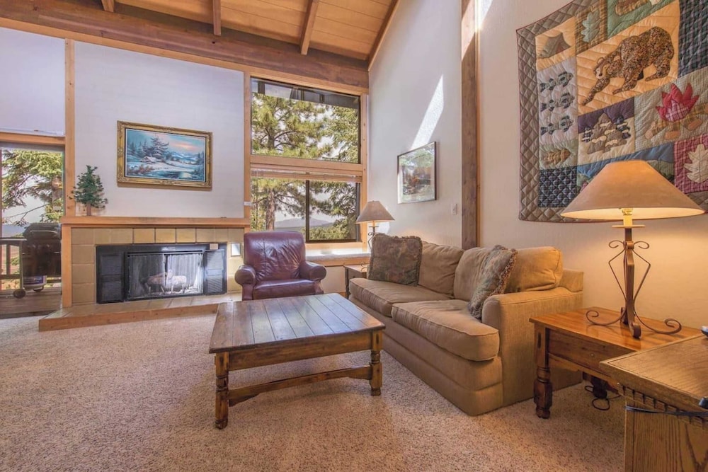 Hawk's Eye by Avantstay Cozy Condo w Views & Access to Northstar Resort Community - photo 19