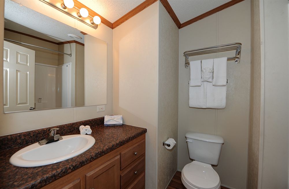 Instalodge Hotel and Suites - photo 9