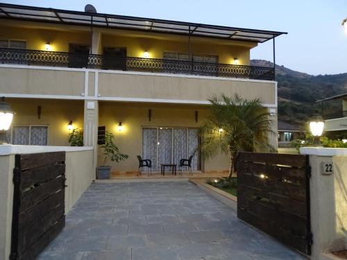 Misty Meadows Lonavala - carbon neutral hotel in Lonavla