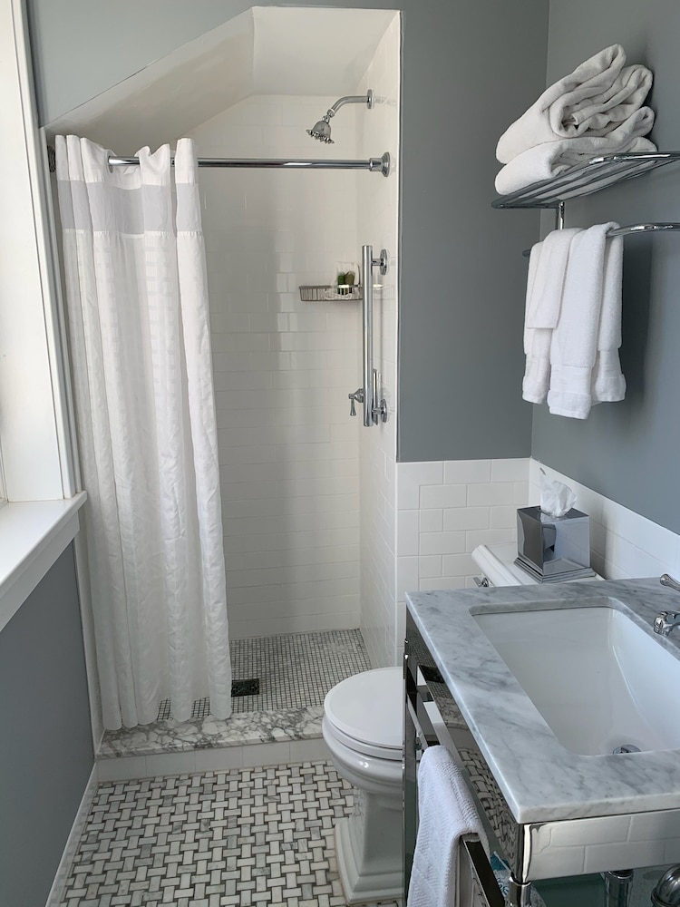 Granville Inn - photo 22