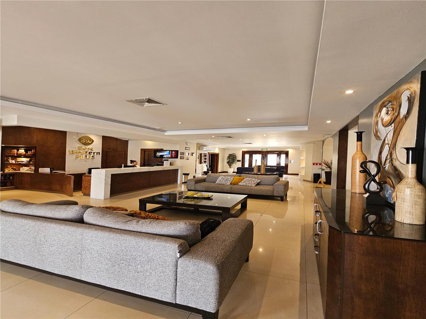 We are pleased to welcome you with the most authentic service!