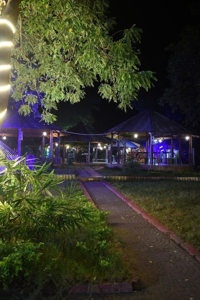 Resort Nature Camp Jatmai — hotel in Mahasamund