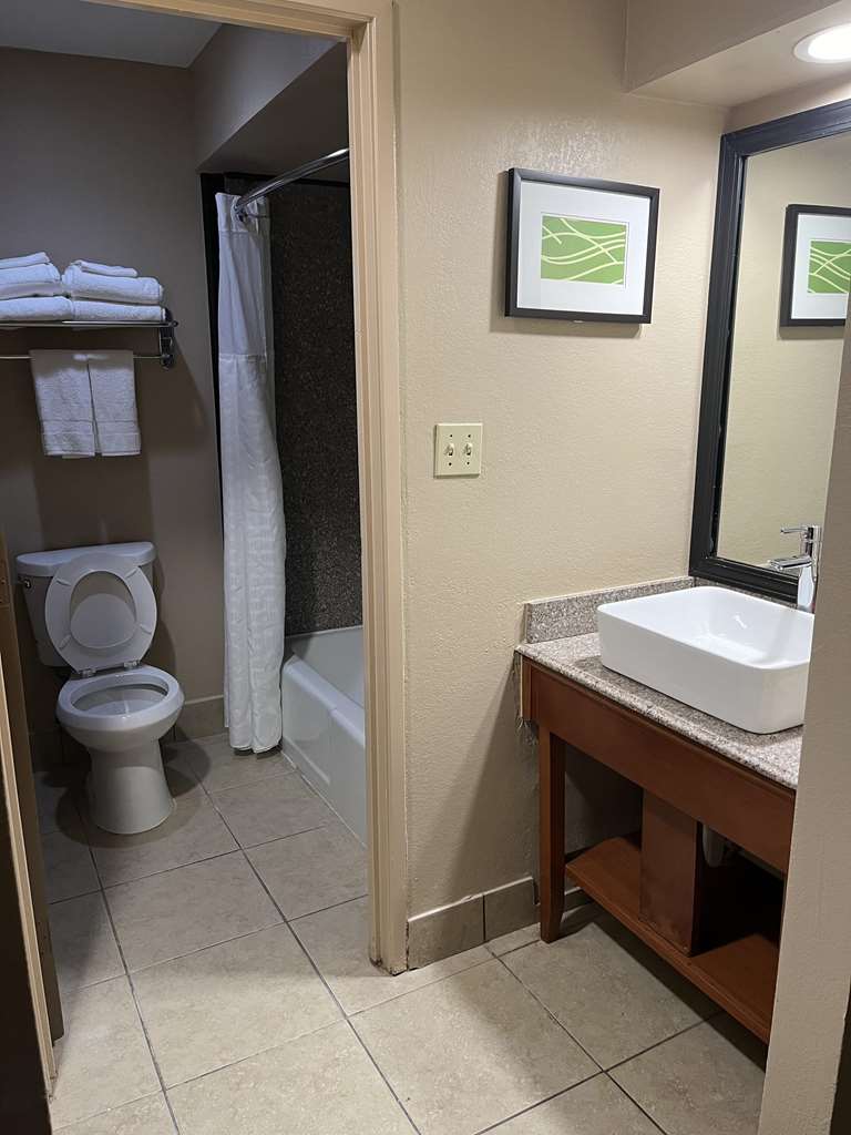 SureStay Plus by Best Western Mobile I 65 - photo 20
