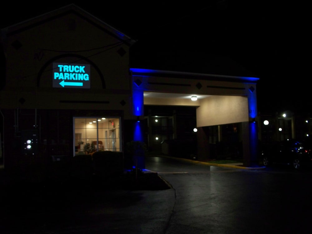 Bluegrass Inn - photo 44