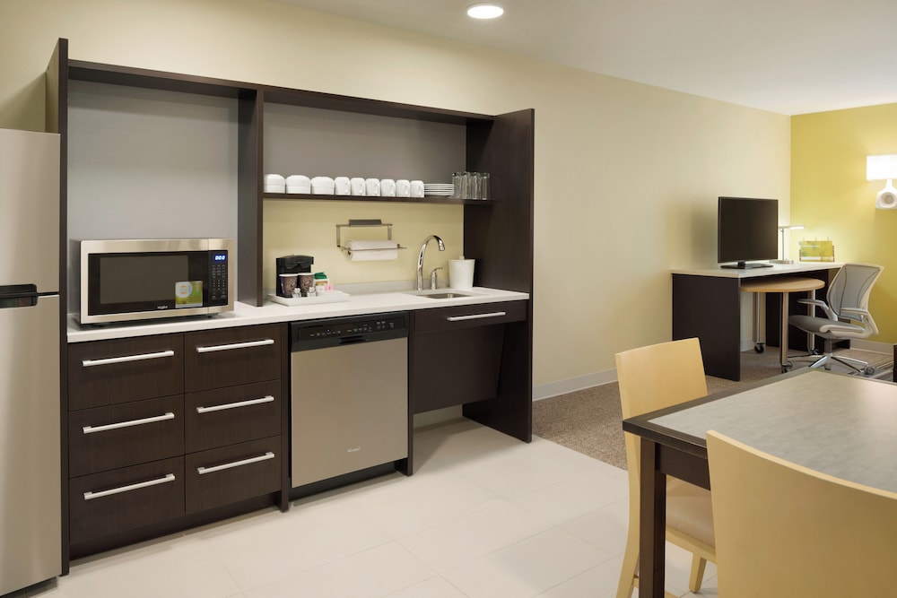 Home2 Suites Iowa City Coralville - photo 14