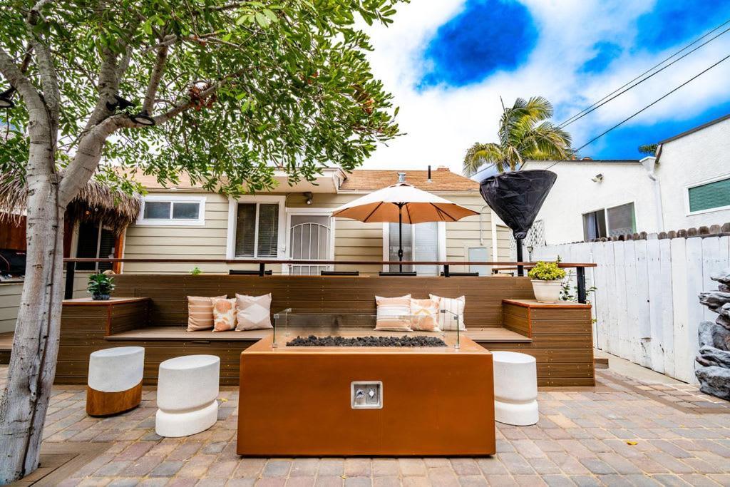 Pacific Beach Bungalow Just Steps to Beach — 4-Star Luxury Hotel in San Diego, United States