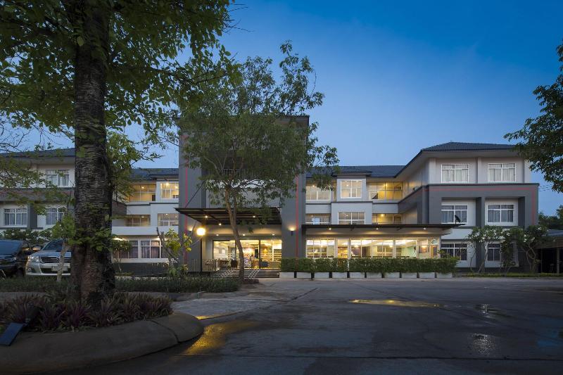 Araya Hotel - carbon neutral hotel in Uttaradit