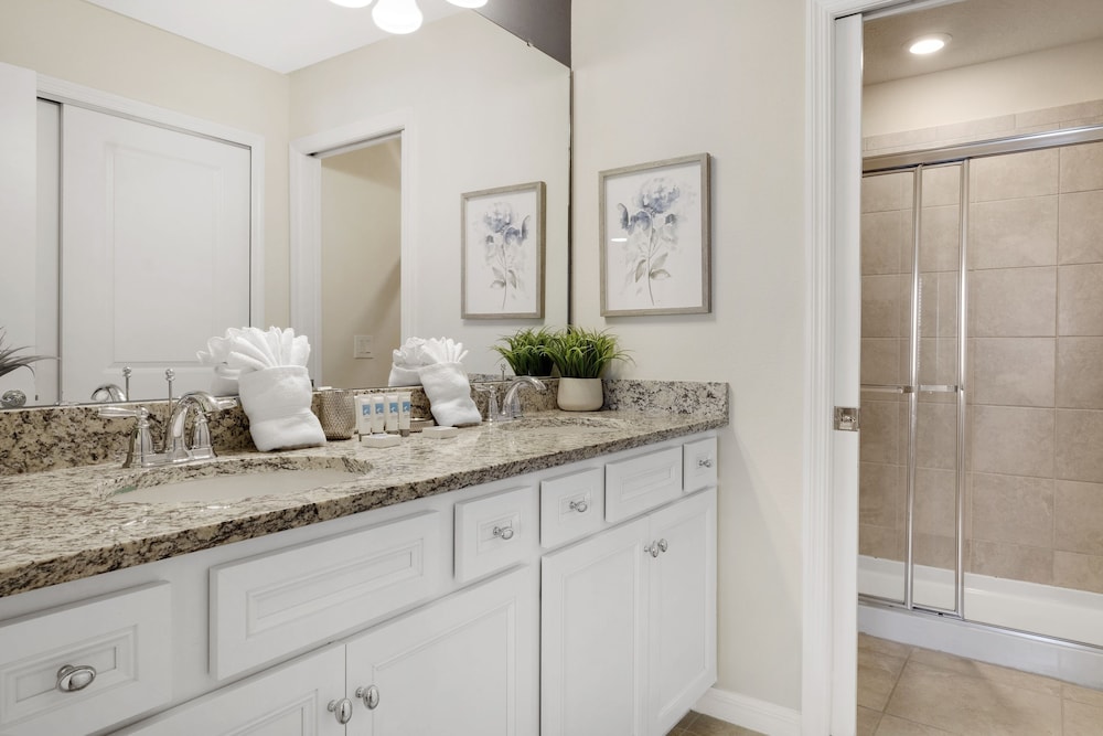 3725pcl windsor Island Resort 5 Bedroom Townhouse by RedAwning - photo 18