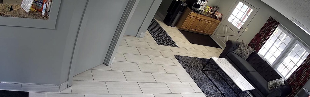 Swiss Chalets Village Inn - photo 4