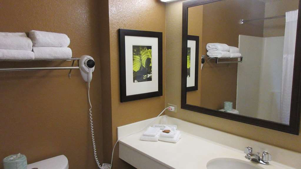 MainStay Suites Rochester South Mayo Clinic - photo 18