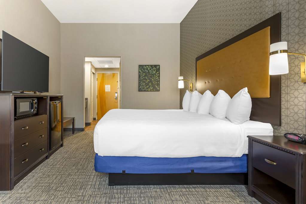 Best Western Plus Grant Creek Inn - photo 28