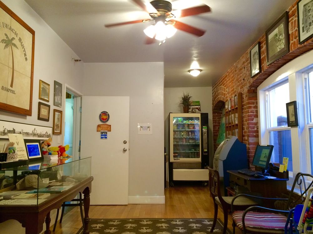Venice Beach Suites & Hotel - photo 29
