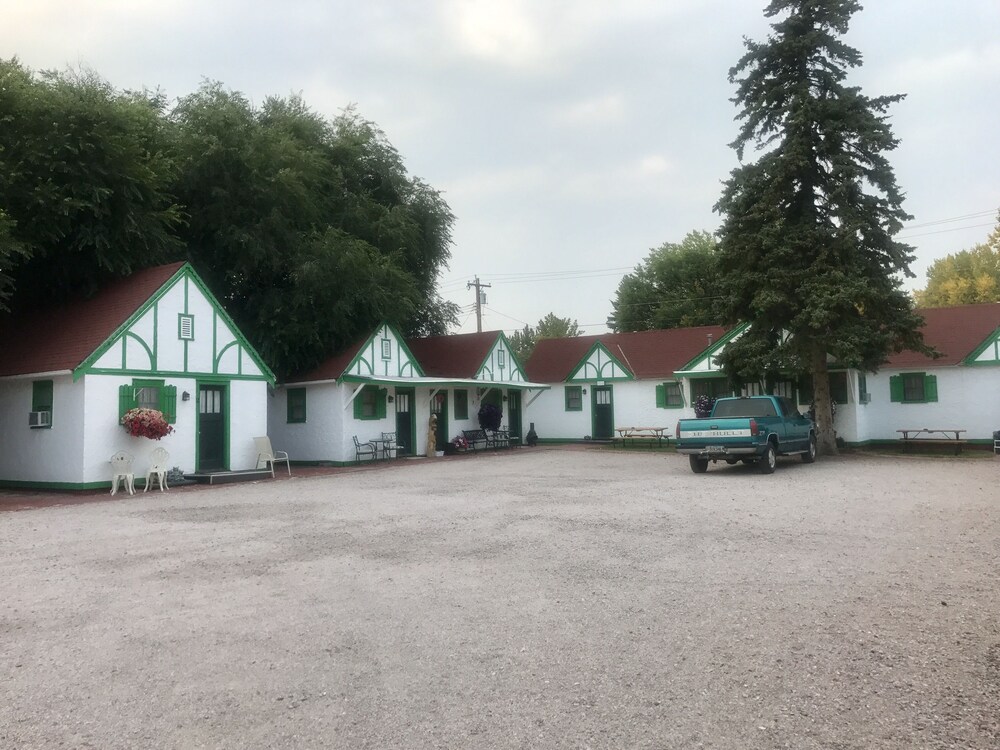 Chalet Motel - photo 23