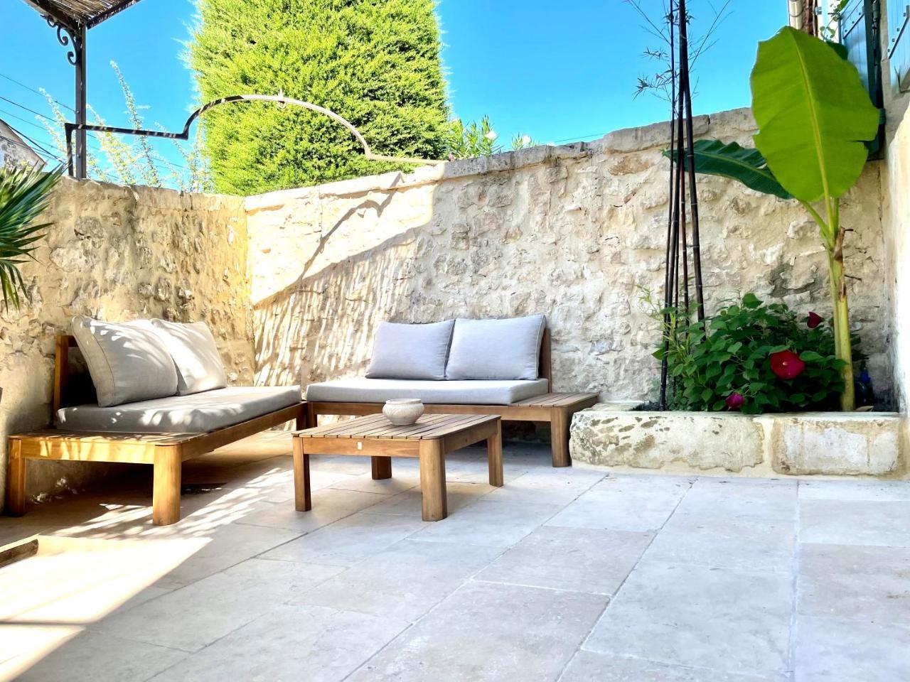 Maison de Village — 4-Star Luxury Hotel in Fontvieille, France